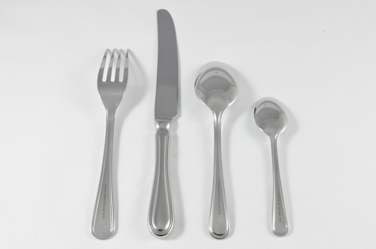 New Old English Thread Pattern 4 Piece place Setting Made in Sheffield England Stainless Steel Cutlery - Image 2