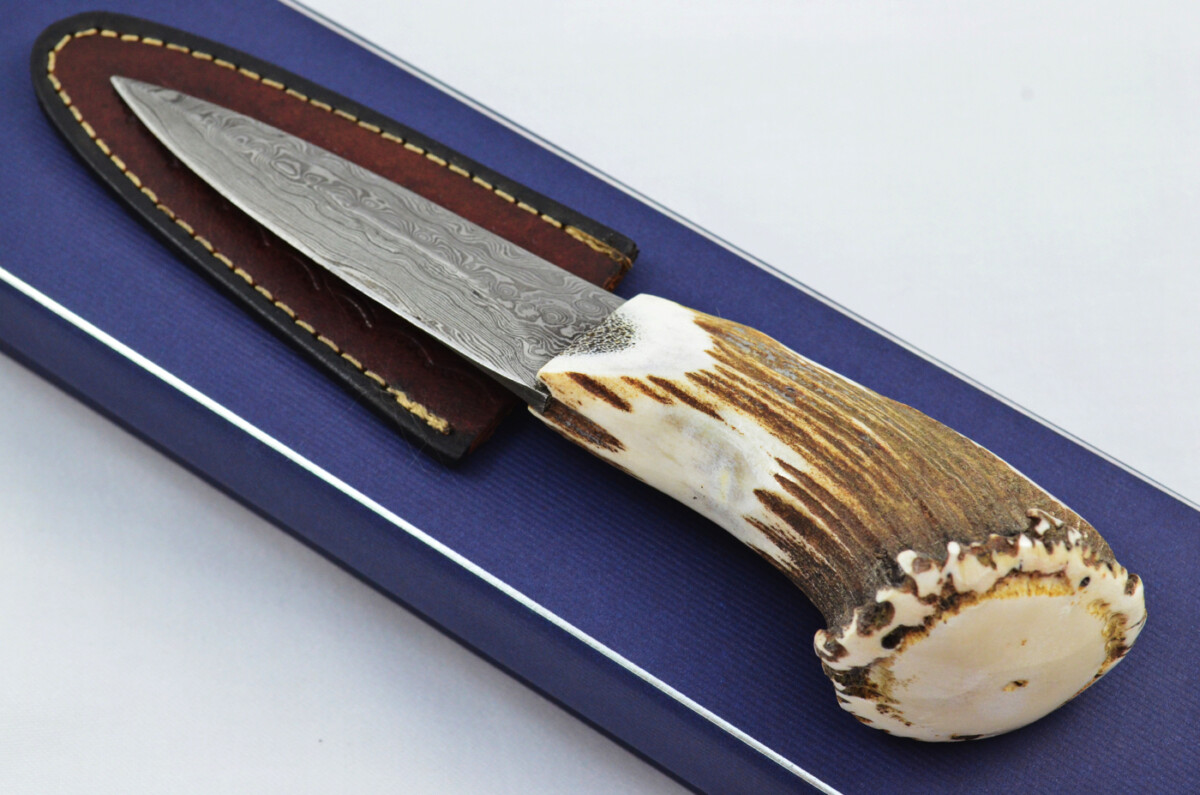 A Fantastic Handmade Genuine Stag Horn Full Crown Handle Damascus Steel Double Edge Sgian Dubh Made in Sheffield England