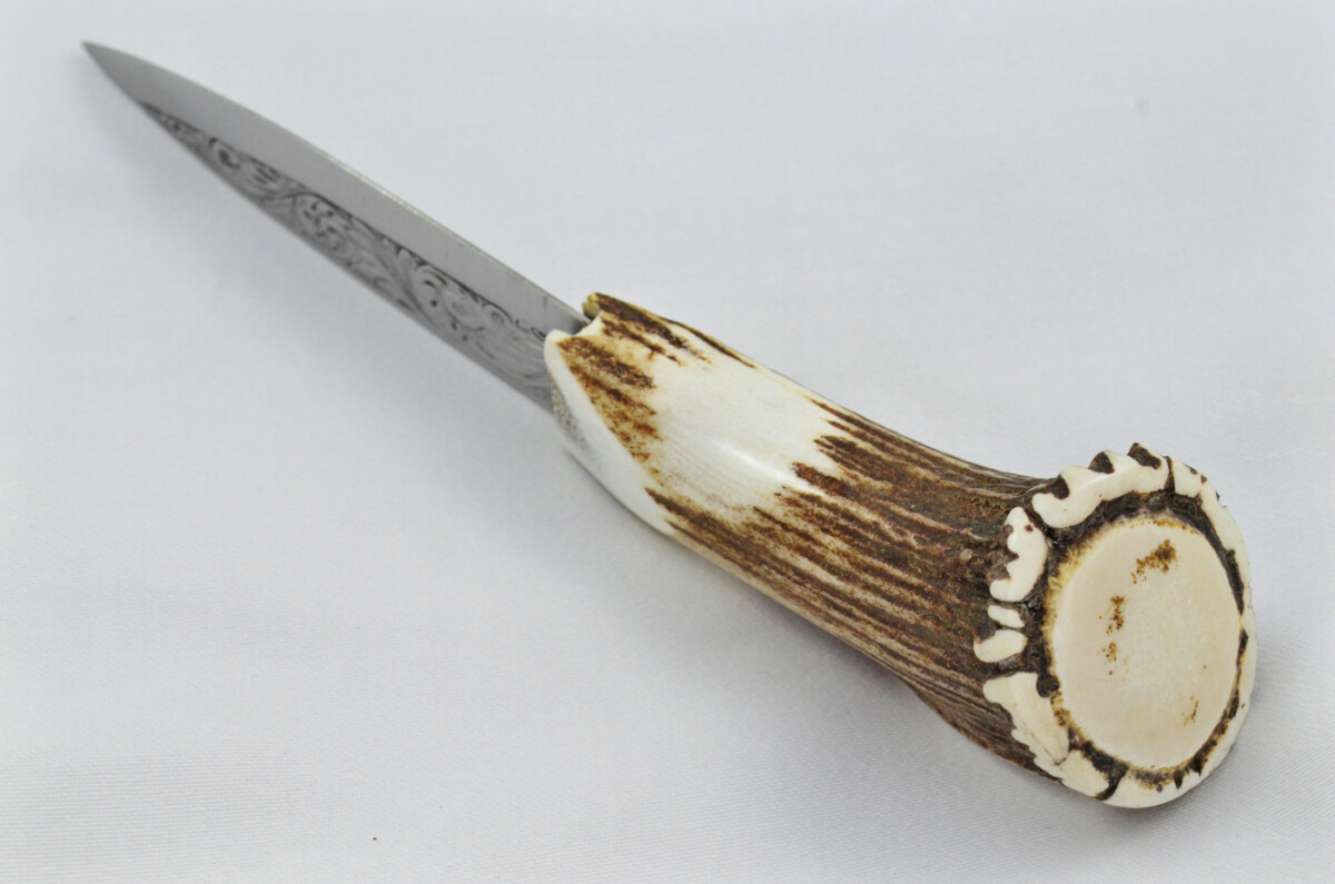 A Fantastic Genuine Hand Engraved Carbon Steel Stag Horn Full Crown Antler Handle Sgian Dubh Sheffield England - Image 8