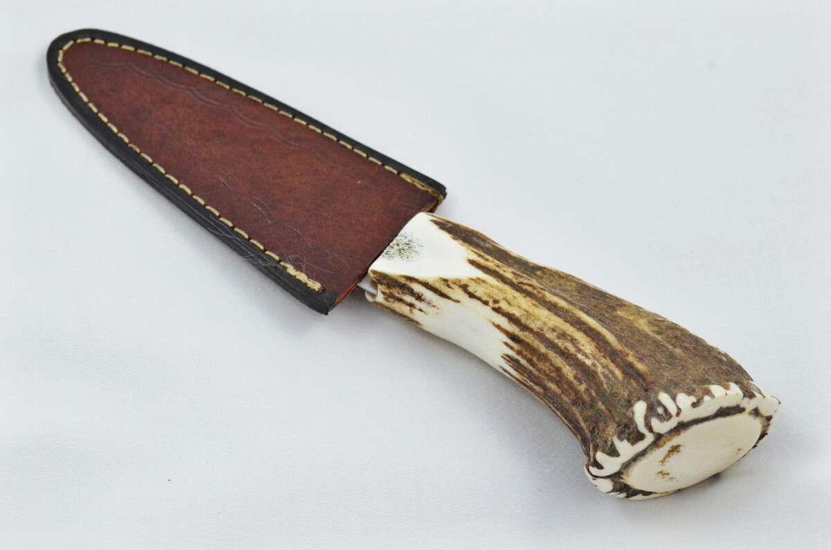 A Fantastic Genuine Hand Engraved Carbon Steel Stag Horn Full Crown Antler Handle Sgian Dubh Sheffield England - Image 7