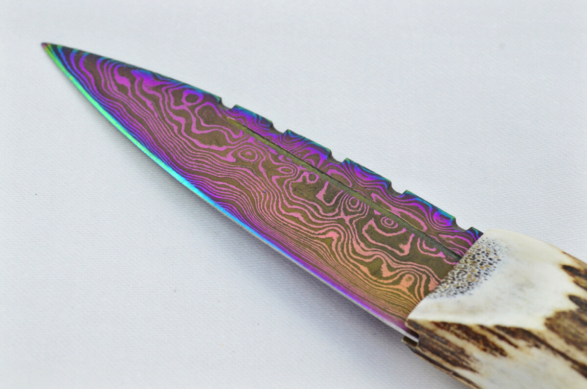 A Fantastic Genuine Stag Horn Handle Full Crown Heat Treated Damascus Steel Sgian Dubh Made in Sheffield England - Image 6