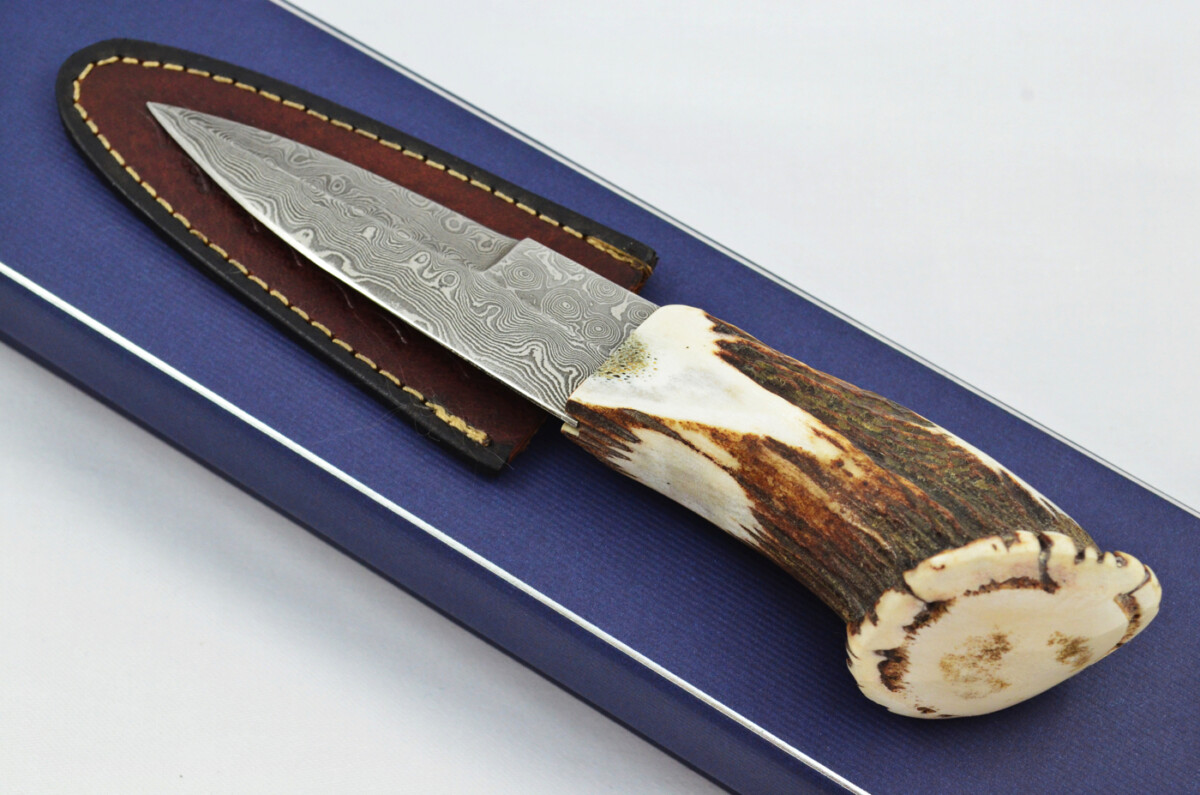 A Fantastic Handmade Genuine Stag Horn Full Crown Handle Damascus Steel Modern Blade Sgian Dubh Made in Sheffield England
