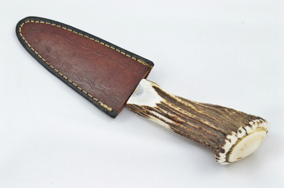 A Fantastic Handmade Genuine Stag Horn Full Crown Handle Damascus Steel Sgian Dubh Sgian Bru Made in Sheffield England - Image 9