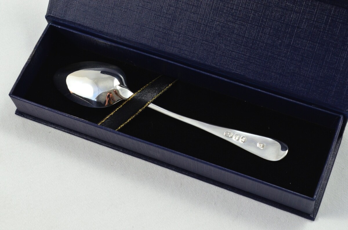 Bateman London Solid Silver Antique Christening Spoon - Old English Pattern - Made in 1804 - Presentation Case - Image 2