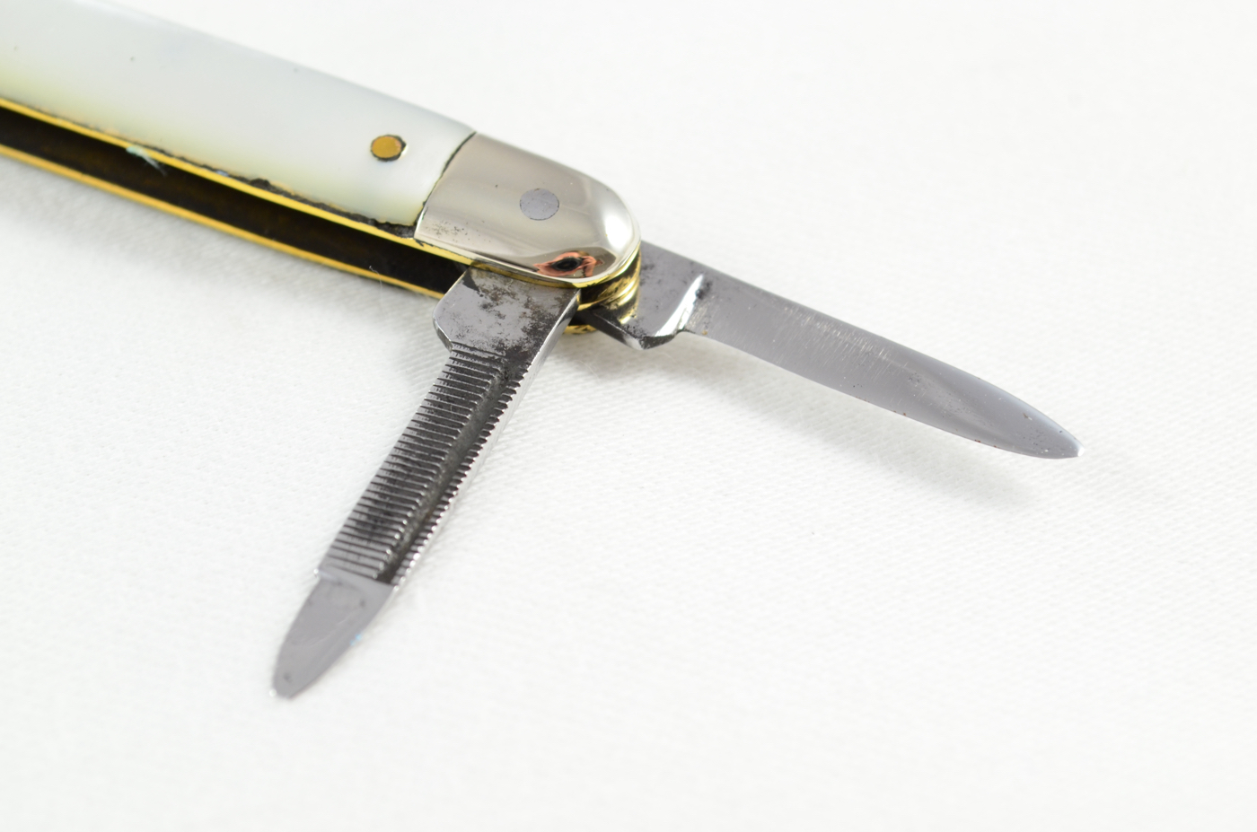 Antique 4 Bladed Sheffield Mother Of Pearl Handled Pen Knife - Image 2