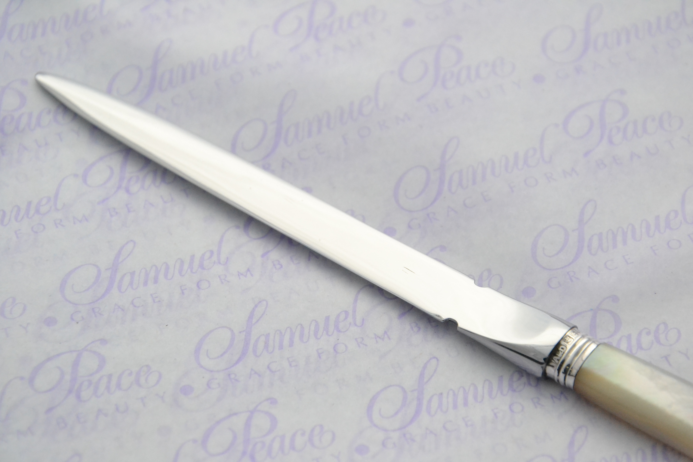NEW MADE IN SHEFFIELD BOXED MOTHER OF PEARL LETTER OPENER FANTASTIC 