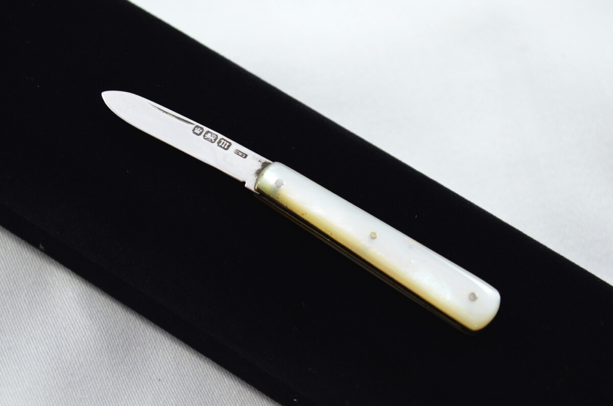 Sheffield Charles Fletcher Solid Silver Bladed Mother Of Pearl Scaled Pen/Fruit Knife 1904