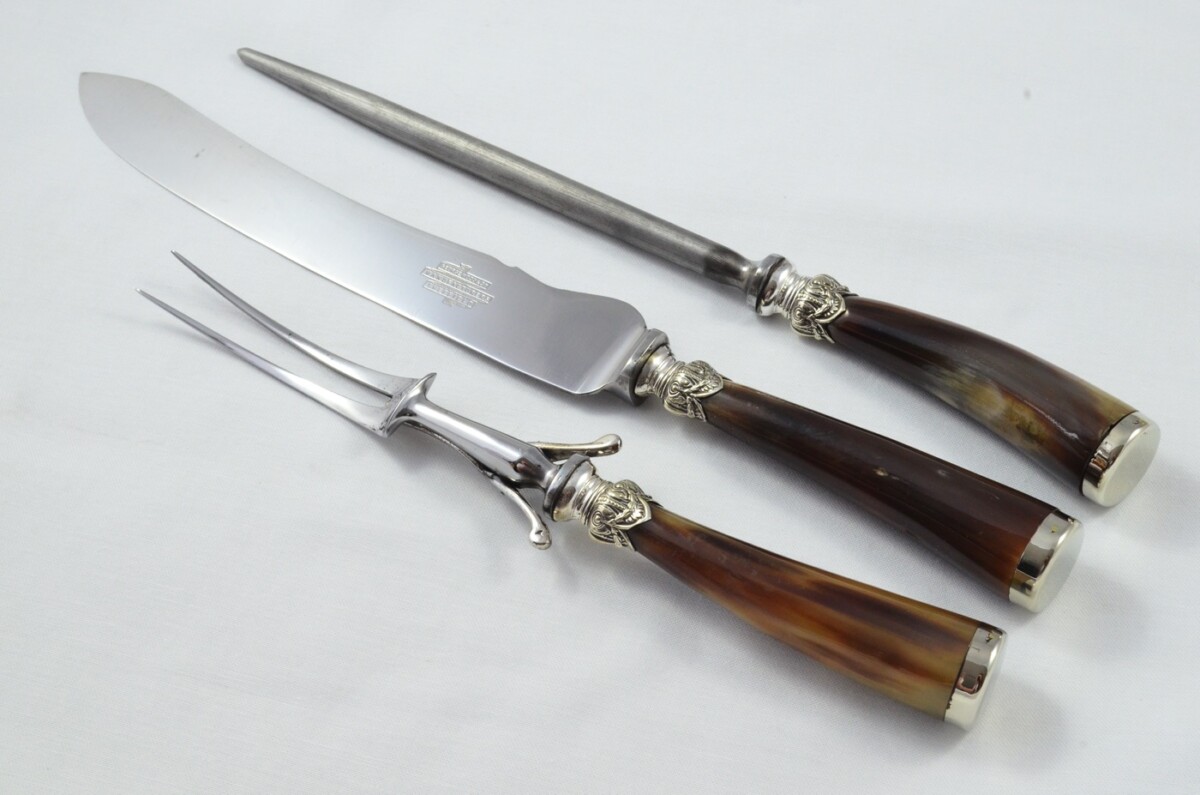 George Wood Sheffield Handmade 3 Piece Water Buffalo Horn Silver Plated Cap & Ferrule Carving Set c.1920 - Image 2