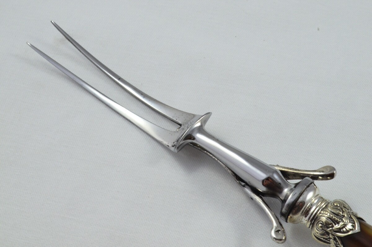 George Wood Sheffield Handmade 3 Piece Water Buffalo Horn Silver Plated Cap & Ferrule Carving Set c.1920 - Image 10