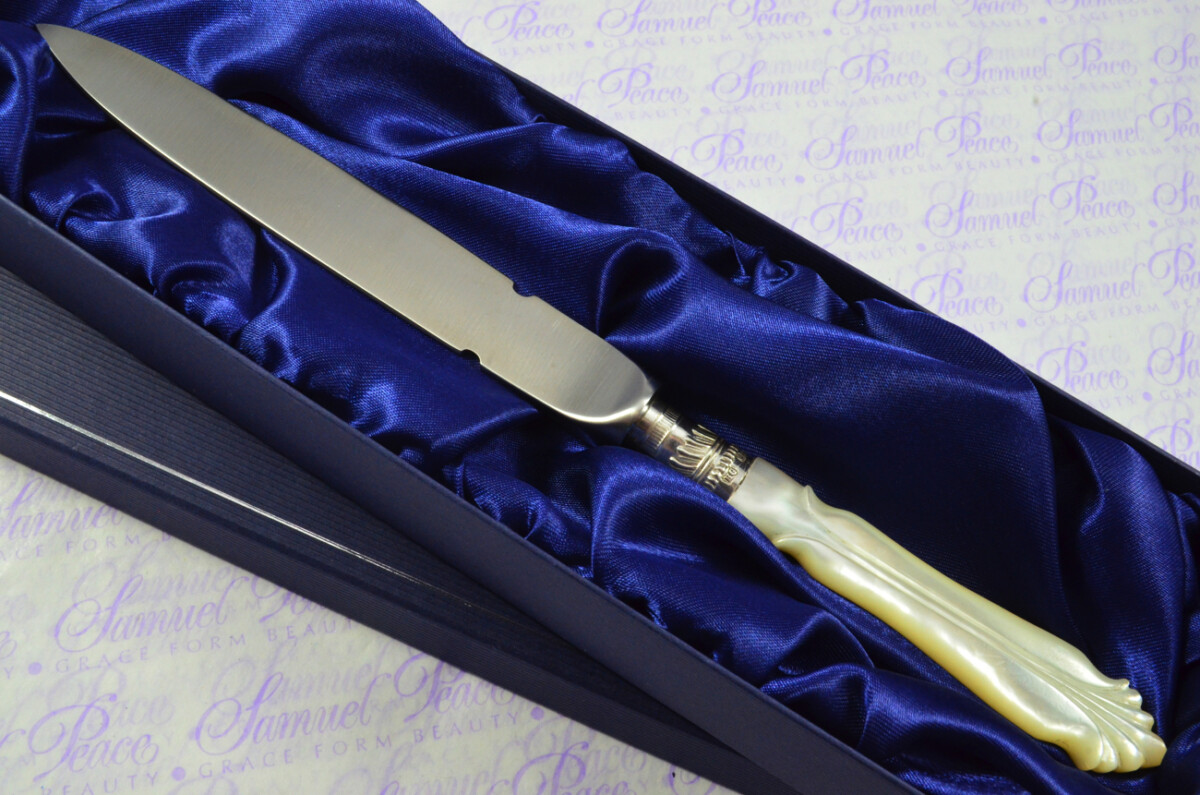 Beautiful Henry Greaves Sheffield Large Mother of Pearl Sterling Silver Ferruled Letter Opener Sheffield 1911 Cased - Image 2