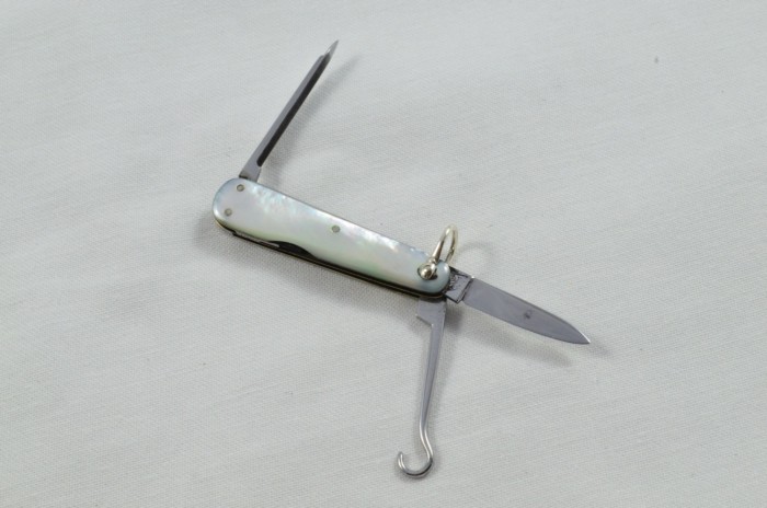 Antique 3 Piece Hand Restored Ladies Mother Of Pearl Pen/Pocket Knife c1960 - Sheffield - Green & Green - Image 4