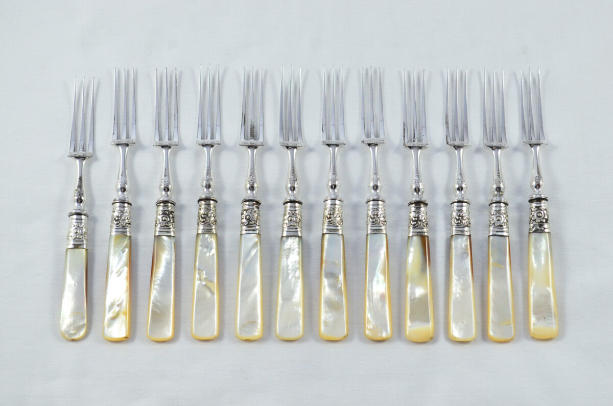 Allen & Darwin Set Of 12 & 12 Mother Of Pearl Handled Fruit Knives and Forks - Image 6