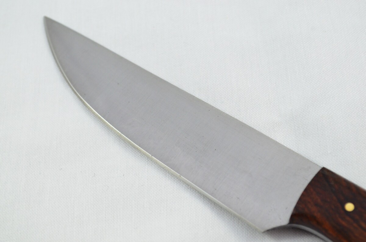 Six Huge Genuine Rosewood Handle Carbon Steel Steak Knives Boxed Made In Sheffield England - Image 4