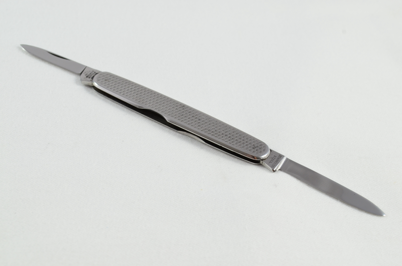 A George Wostenholme Engine Turned Stainless Steel Pocket Pen Knife Sheffield - Image 5