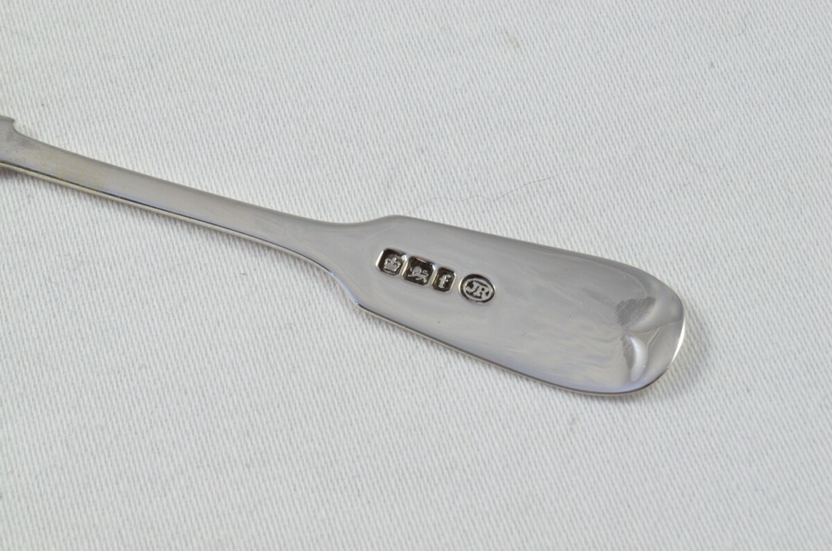 Sheffield Solid Silver Antique Christening Spoon - Old English Fiddle Pattern - Made in 1898 - Presentation Case - Image 3