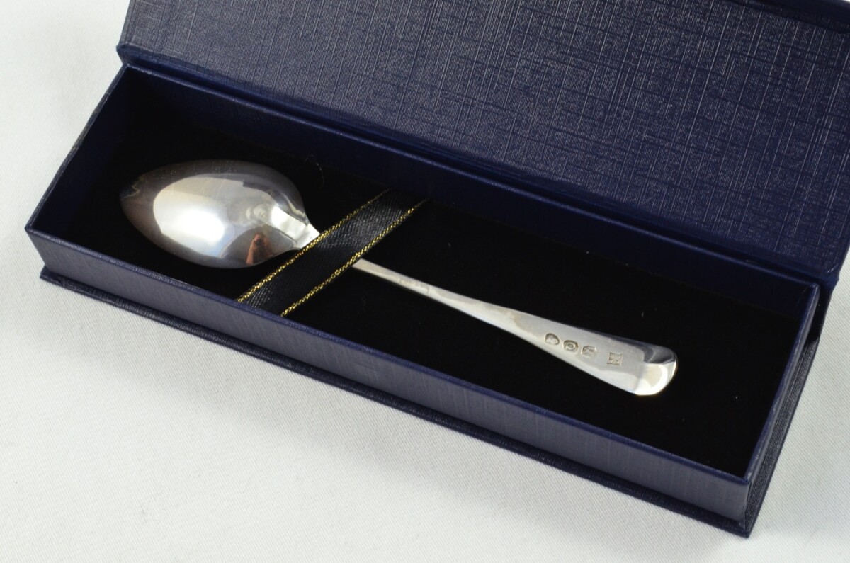 Sheffield Solid Silver Antique Christening Spoon - Old English Pattern - Made in 1815 - Presentation Case - Image 2