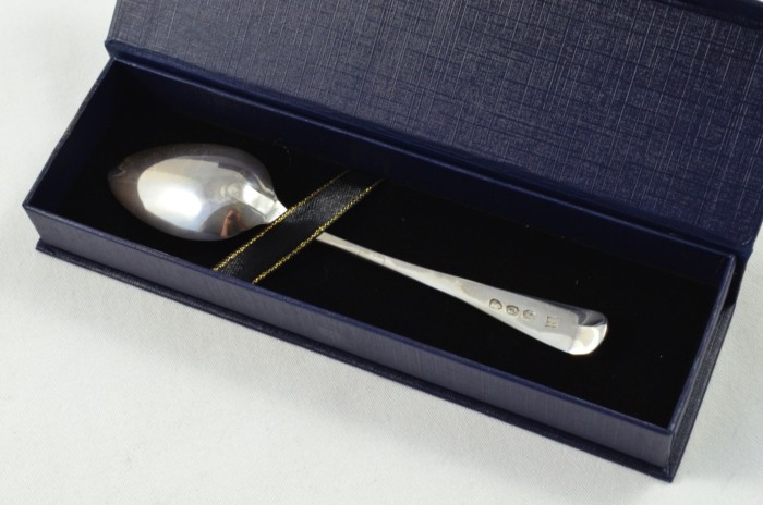 Sheffield Solid Silver Antique Christening Spoon - Old English Pattern - Made in 1815 - Presentation Case - Image 2