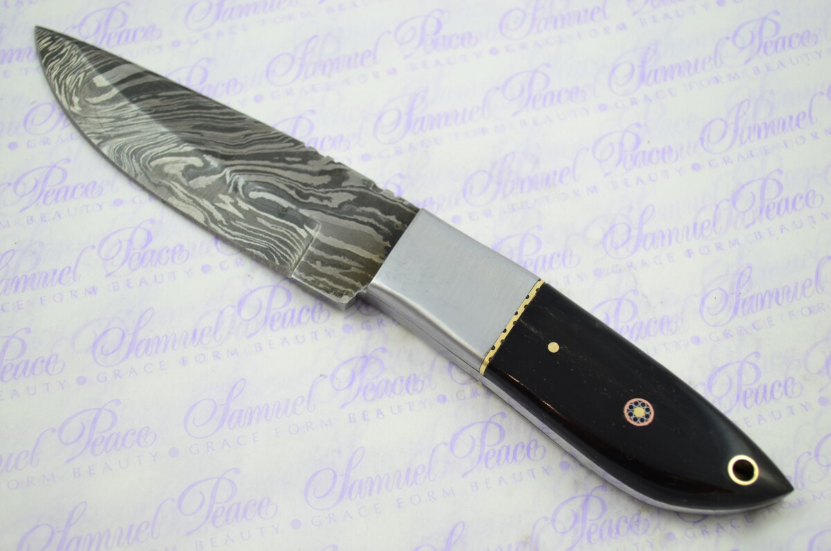 Full Scale Tang Damascus Steel Bowie  Buffalo Scales 5" Blade - Image 2