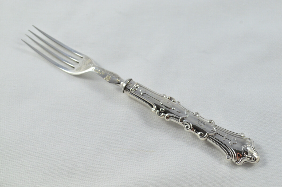 RARE Private Pattern 18 Pairs of Sterling Silver Knives & Forks Joseph Rodgers 1840 - Image 10