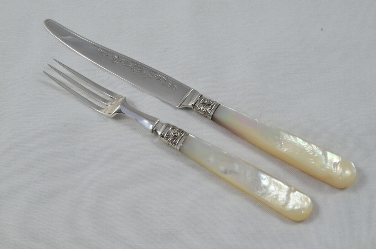 Mappin & Webb Set of 4 Solid Silver Knives & Forks with Mother Of Pearl Handles 1912 - Image 4