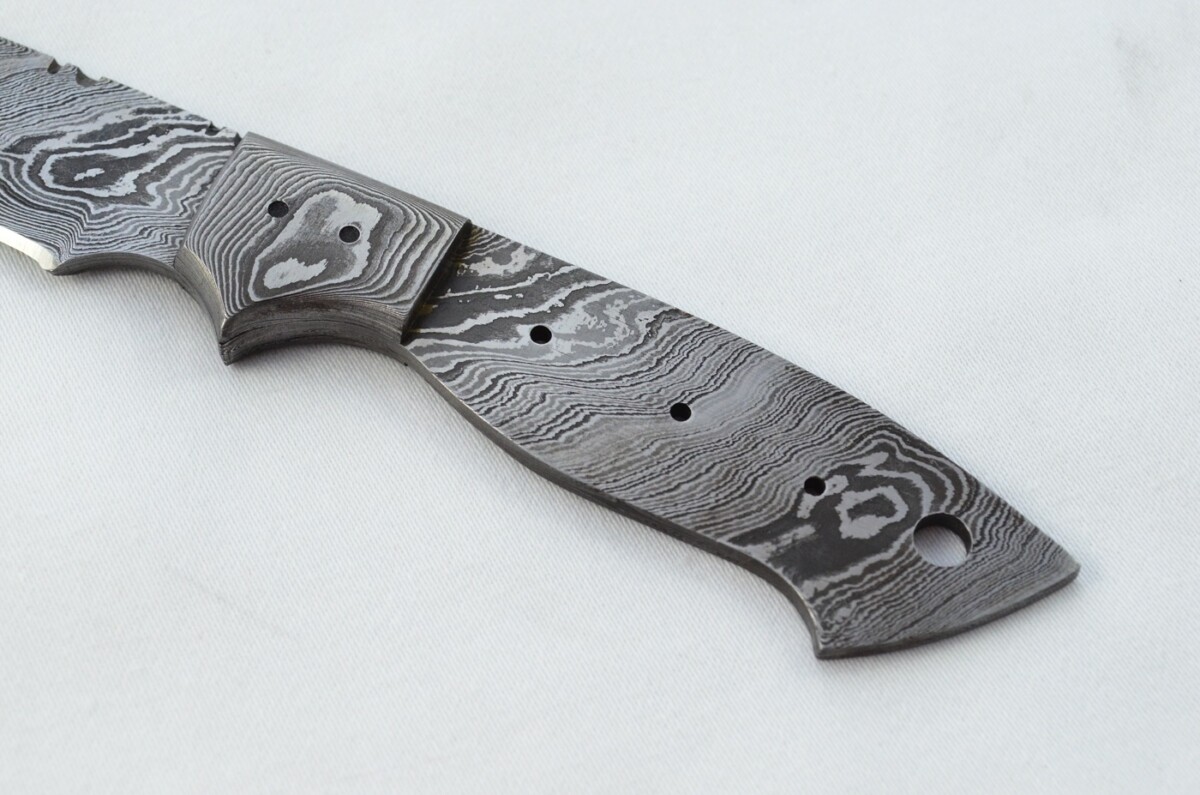 Knife Making Kit! Damascus Steel Hunting/Bushcraft Knife Buffalo Scales Unbelievable Piece Pristine inc Leather Sheath - Image 5