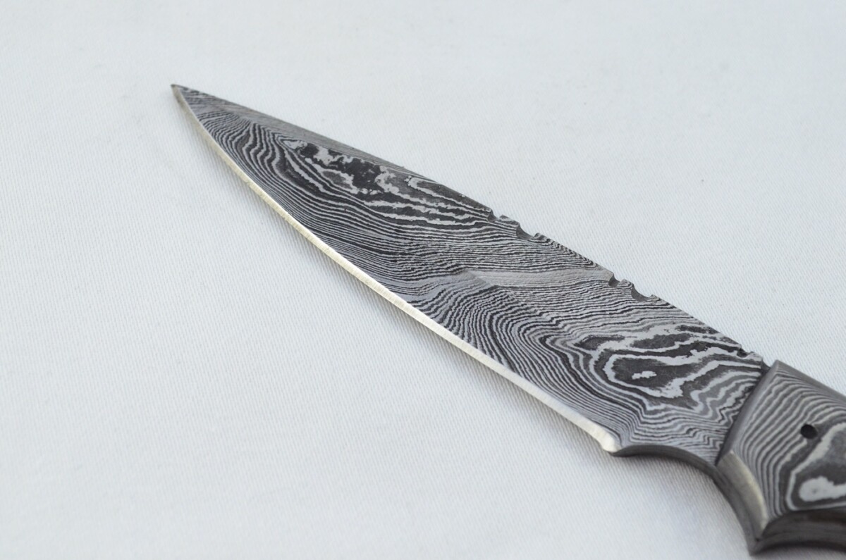 Knife Making Kit! Damascus Steel Hunting/Bushcraft Knife Buffalo Scales Unbelievable Piece Pristine inc Leather Sheath - Image 6