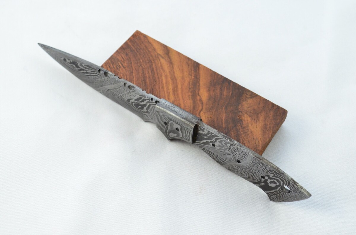 Knife Making Kit! Damascus Steel Hunting/Bushcraft Knife Rosewood Scales Unbelievable Piece Pristine inc Leather Sheath - Image 3