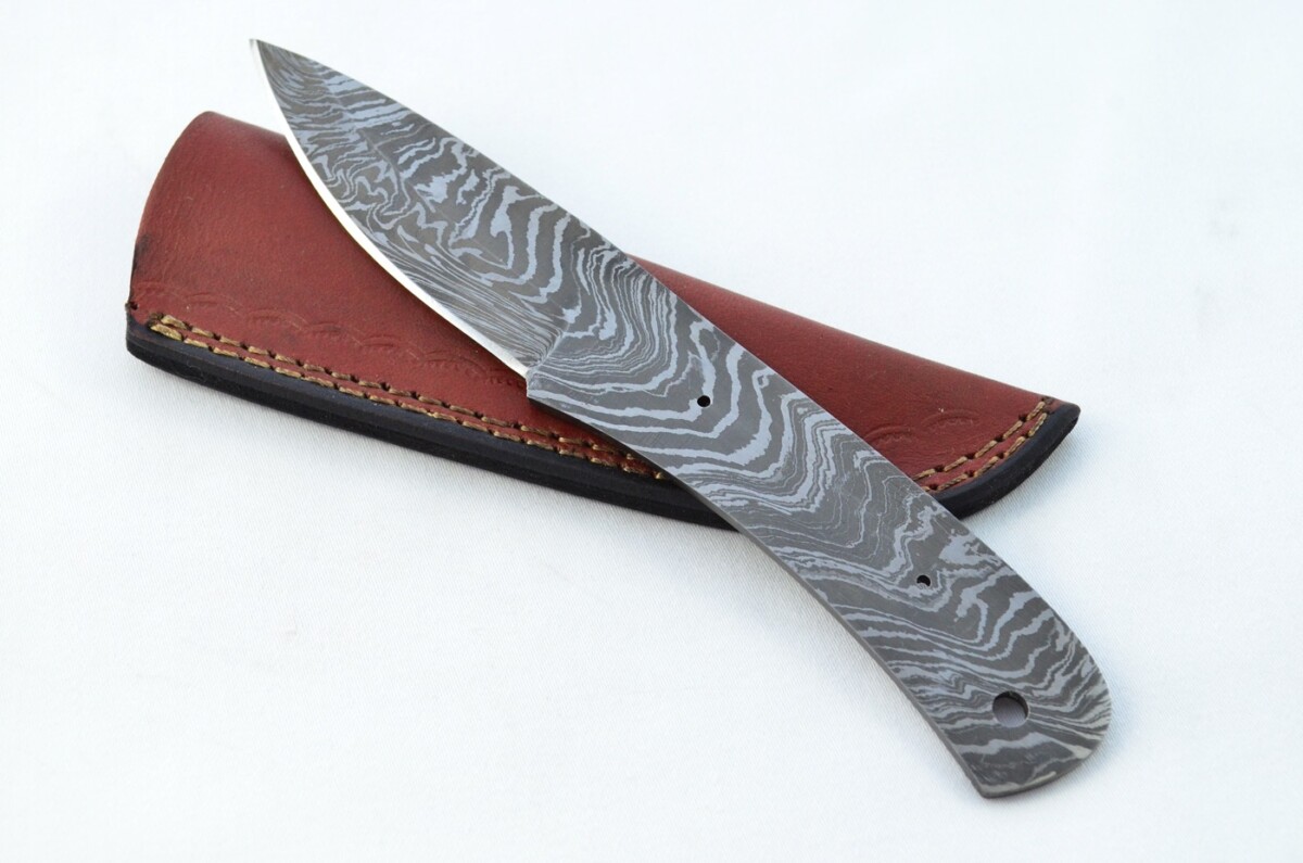 Knife Making Kit! Damascus Steel Hunting/Bushcraft/Skinning Knife Buffalo Scales Unbelievable Piece Pristine inc Leather Sheath - Image 2