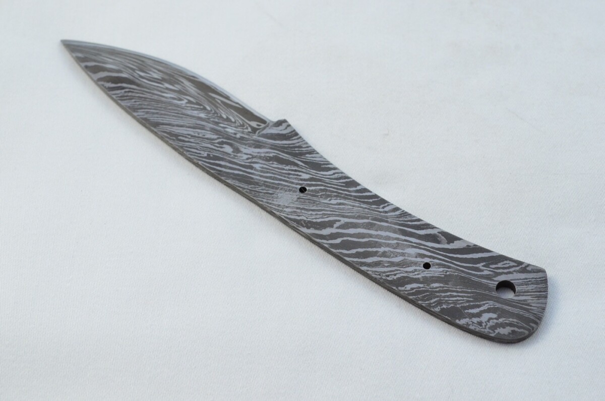 Knife Making Kit! Damascus Steel Hunting/Bushcraft/Skinning Knife Buffalo Scales Unbelievable Piece Pristine inc Leather Sheath - Image 4