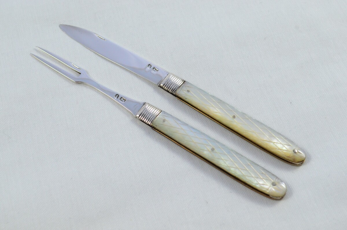 2 Piece Travelling Knife and Fork Set Patterned Pearl Scaled C.1800