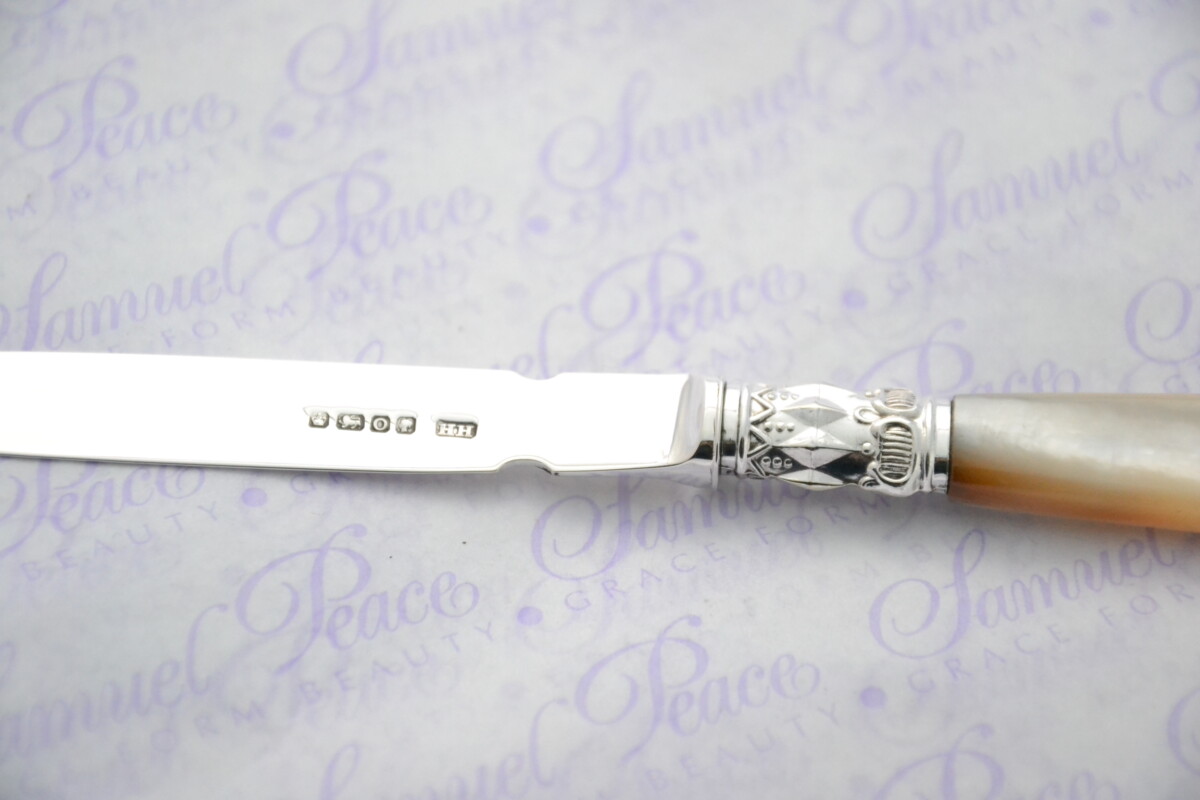 Harrison Bros & Howson Pristine Mother of Pearl Sterling Silver Bladed Letter Opener Sheffield 1881 Cased - Image 5