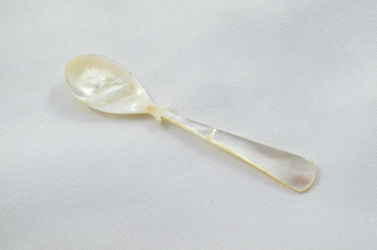Elegant RARE Hand Carved Mother of Pearl Spoon - Image 2