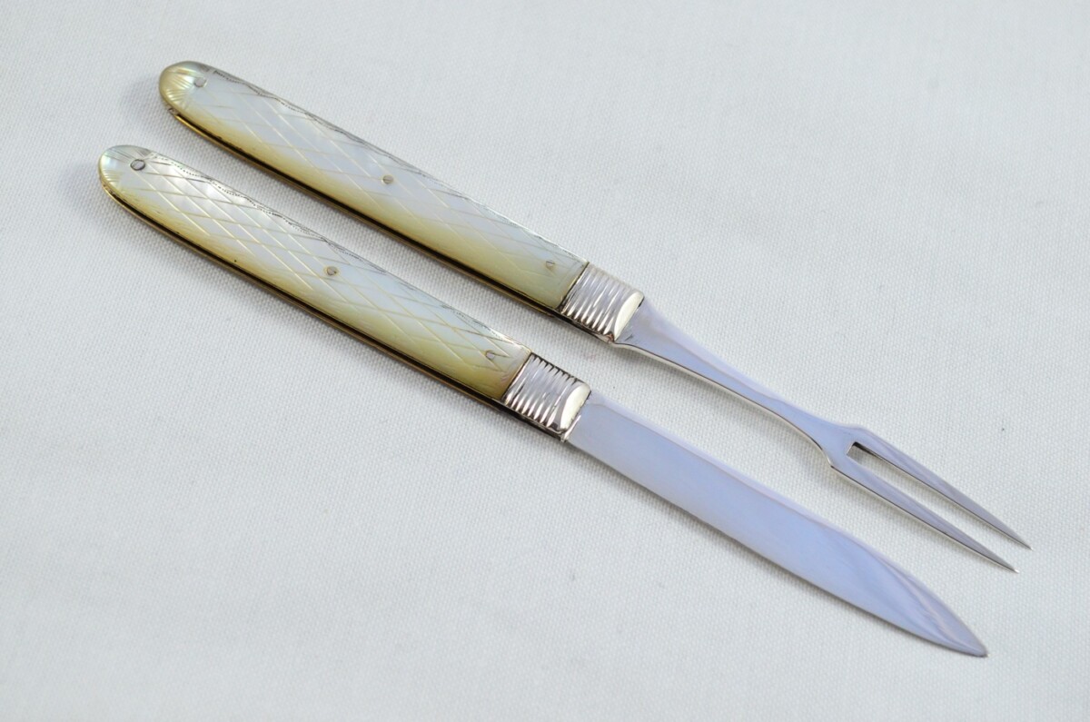 2 Piece Travelling Knife and Fork Set Patterned Pearl Scaled C.1800 - Image 2