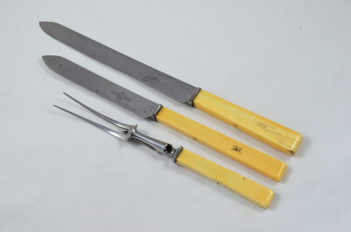 Joseph Rodgers Carving & Dinner Set featuring 12 Table & Dessert Knives with Genuine Ivory Handles c.1840 - Image 2