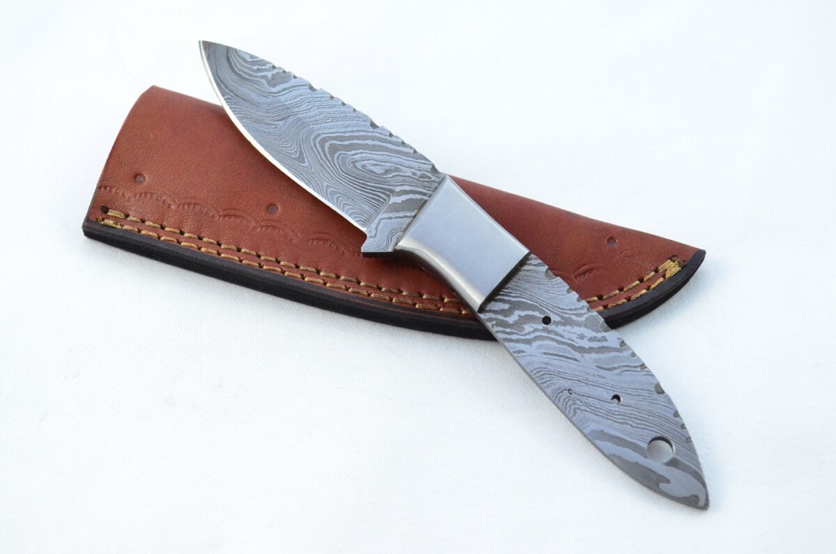 Knife Making Kit! Damascus Steel Small Hunting/Bushcraft/Skinning Knife Buffalo Scales Unbelievable Piece Pristine inc Leather Sheath