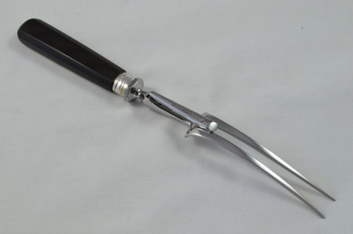 A Stunning London Carving & Dinner Knife Set 12 Table & Dessert Knives with Water Buffalo Handles c.1930 - Image 9