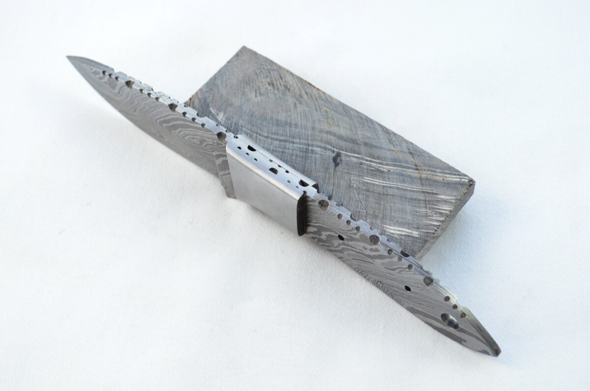 Knife Making Kit! Damascus Steel Small Hunting/Bushcraft/Skinning Knife Buffalo Scales Unbelievable Piece Pristine inc Leather Sheath - Image 2