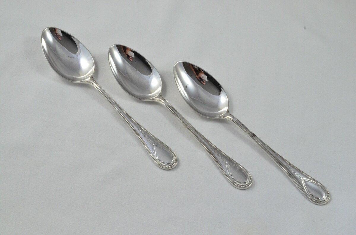 A Hester Bateman Canteen by Robert & Belk - Silver Plated - 64 Pieces - Made in Sheffield, England - Image 9