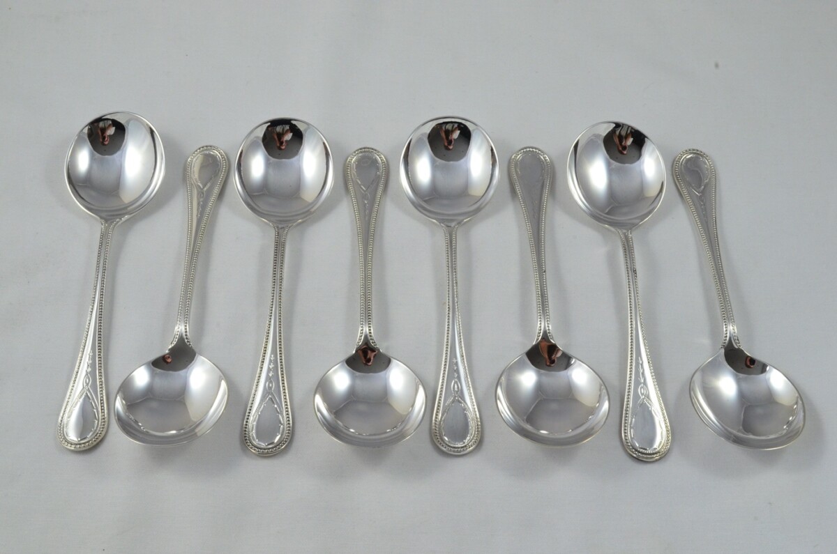 A Hester Bateman Canteen by Robert & Belk - Silver Plated - 64 Pieces - Made in Sheffield, England - Image 7