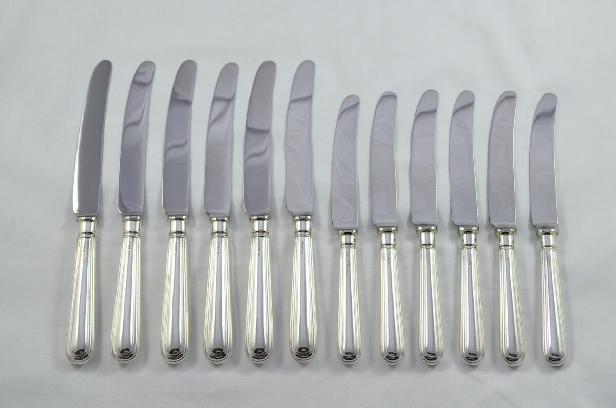 William Yates Sheffield Set Of 6 Sterling Silver Table Knives and 6 Dessert Knives Old English Thread Pattern 1982