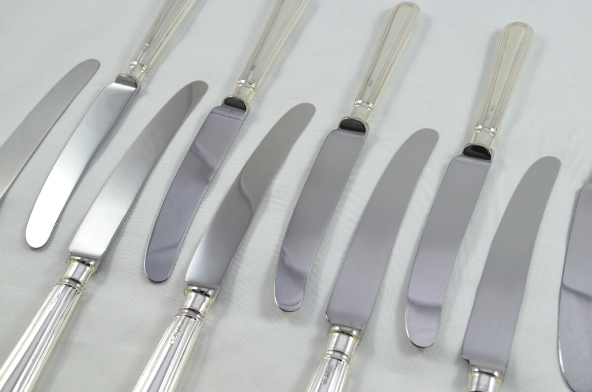 William Yates Sheffield Set Of 6 Sterling Silver Table Knives and 6 Dessert Knives Old English Thread Pattern 1982 - Image 7