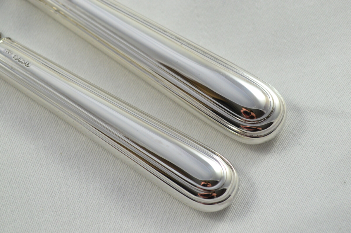 William Yates Sheffield Set Of 6 Sterling Silver Table Knives and 6 Dessert Knives Old English Thread Pattern 1982 - Image 5