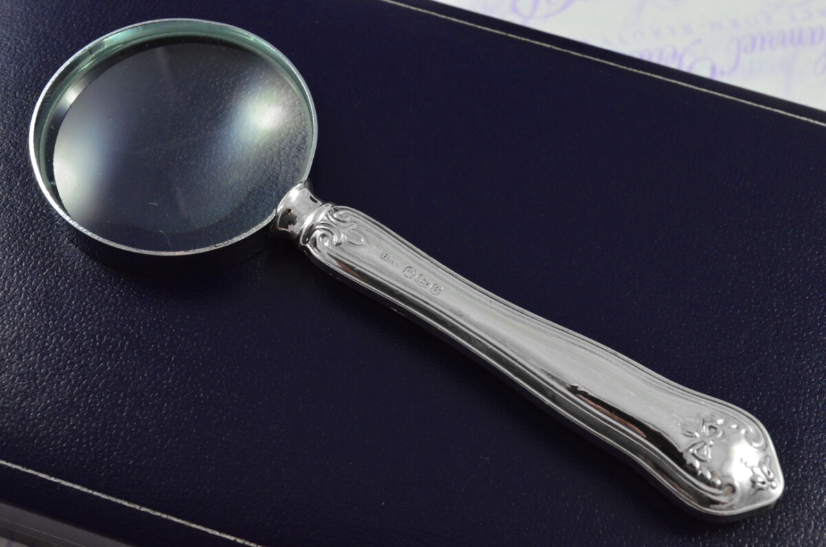 Atkin Bros Floral Bell Pattern Sterling Silver Magnifying Glass Sheffield 1950
