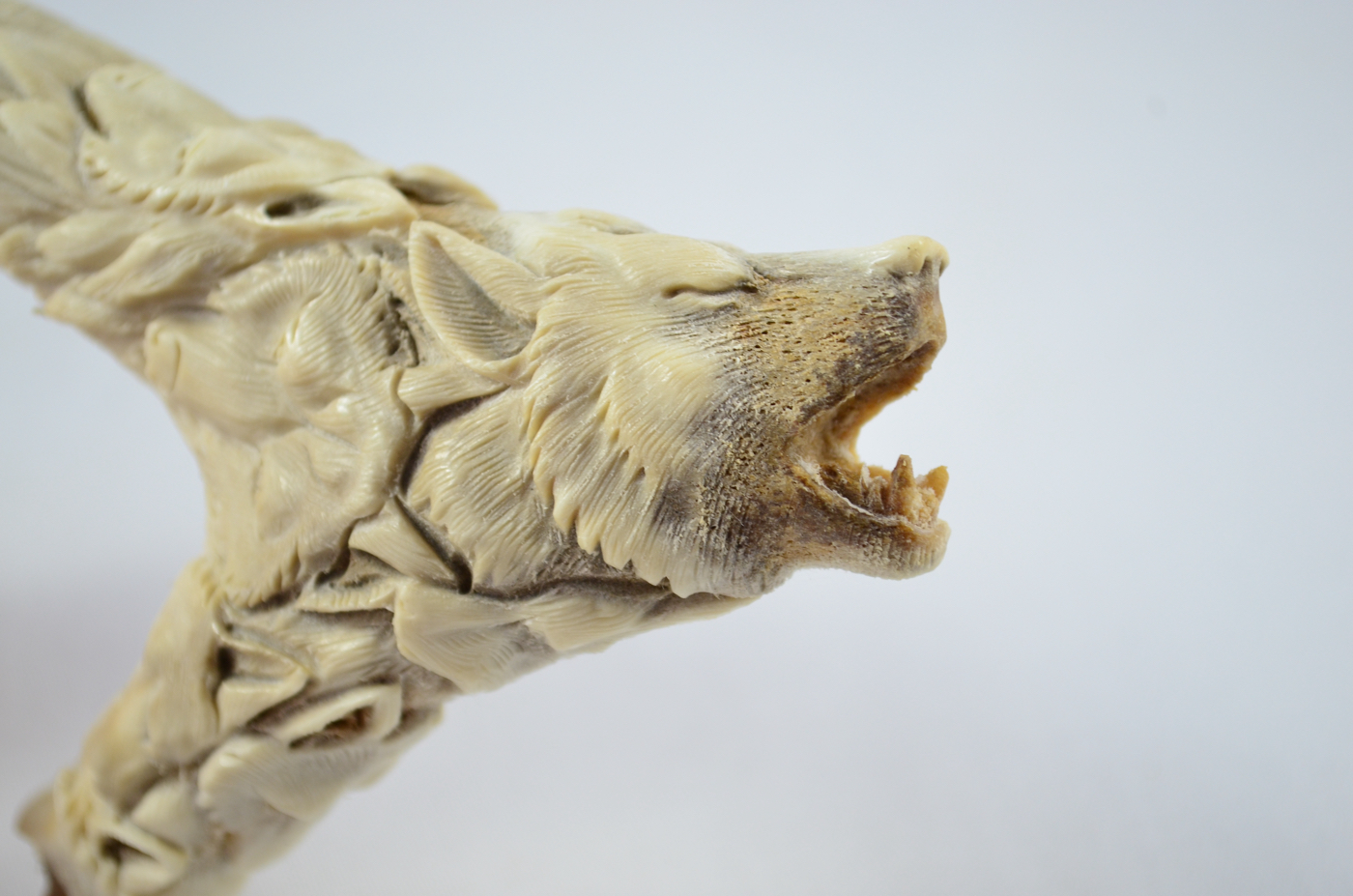 Wolves Carved Walking Stick Cane Top Handle Stag Antler Horn Made Sheffield England - Image 3