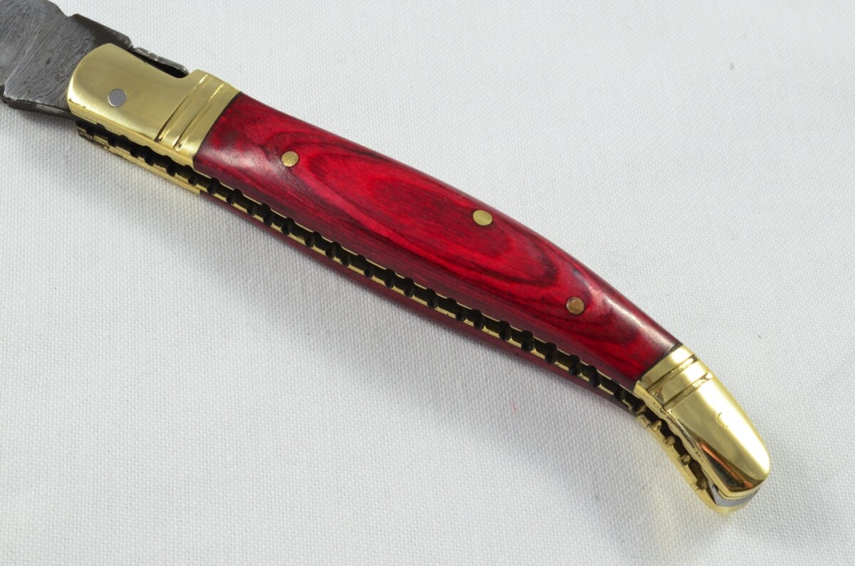 A Brand New Laguiole Style Folding / Pen Knife Red Laminate Wood Scales - Damascus Steel Blade - Image 4