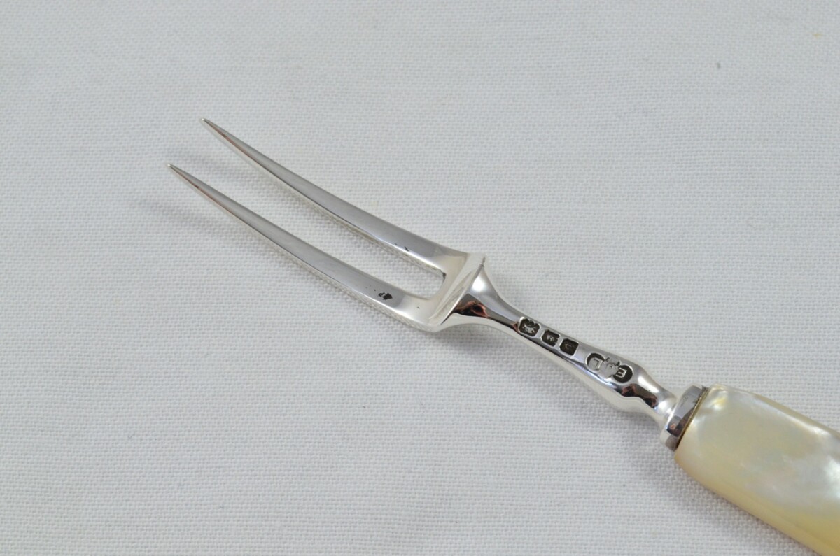 Boxed Solid Silver Mother Of Pearl Handled Olive Fork London 1919 - Image 4