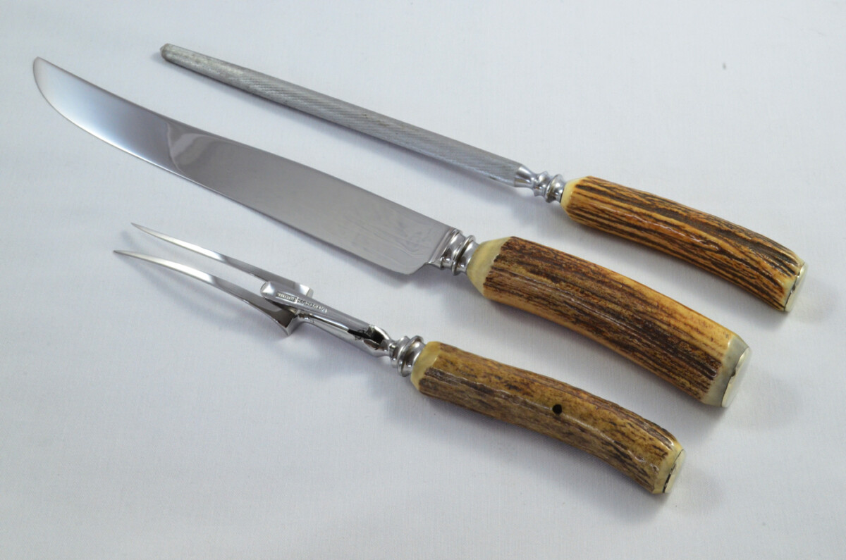 Beautiful Sheffield Handmade Authentic Stag Antler Horn Handled 3 Piece Carving Set - Image 2