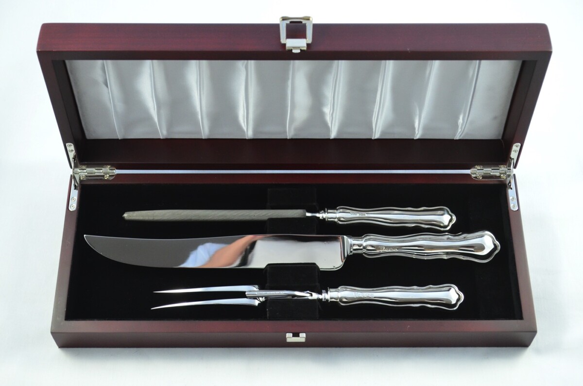 Incredibly RARE Harrods Cased Sterling Silver Handled 3 Piece Carving Set Old Chippendale Pattern 1976