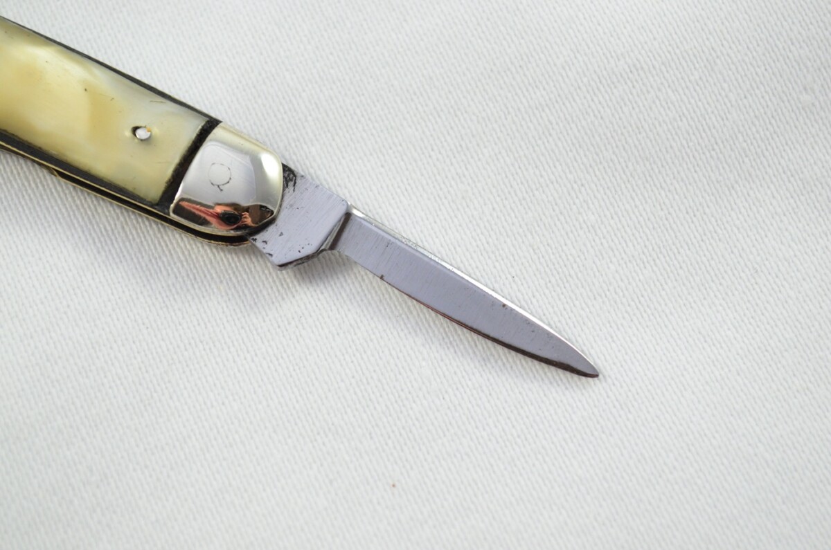 C.Johnson Carbon Steel Bladed Pearlex Scaled Pen/Fruit Knife Sheffield - Image 4