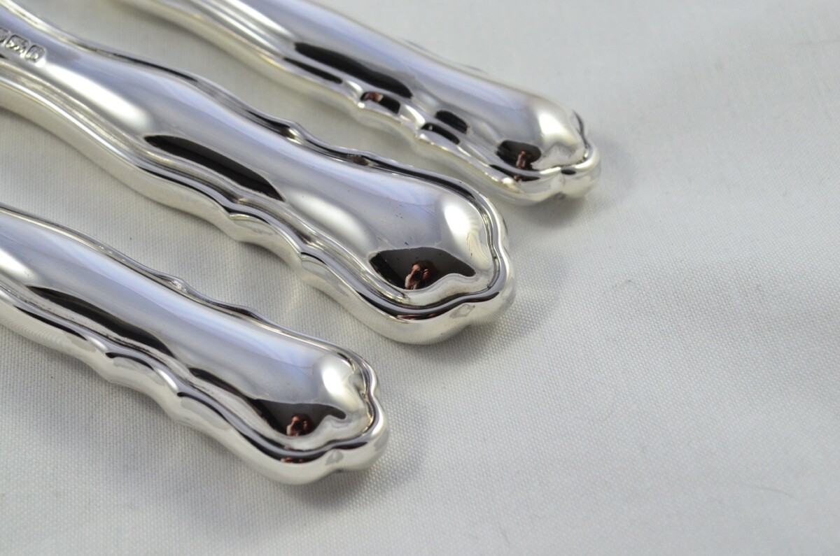 Incredibly RARE Harrods Cased Sterling Silver Handled 3 Piece Carving Set Old Chippendale Pattern 1976 - Image 3